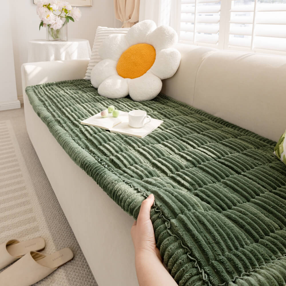 PlushGuard™ – Protector de Sofá Ultrasuave para Mascotas | Franela Premium, Antideslizante y Lavable